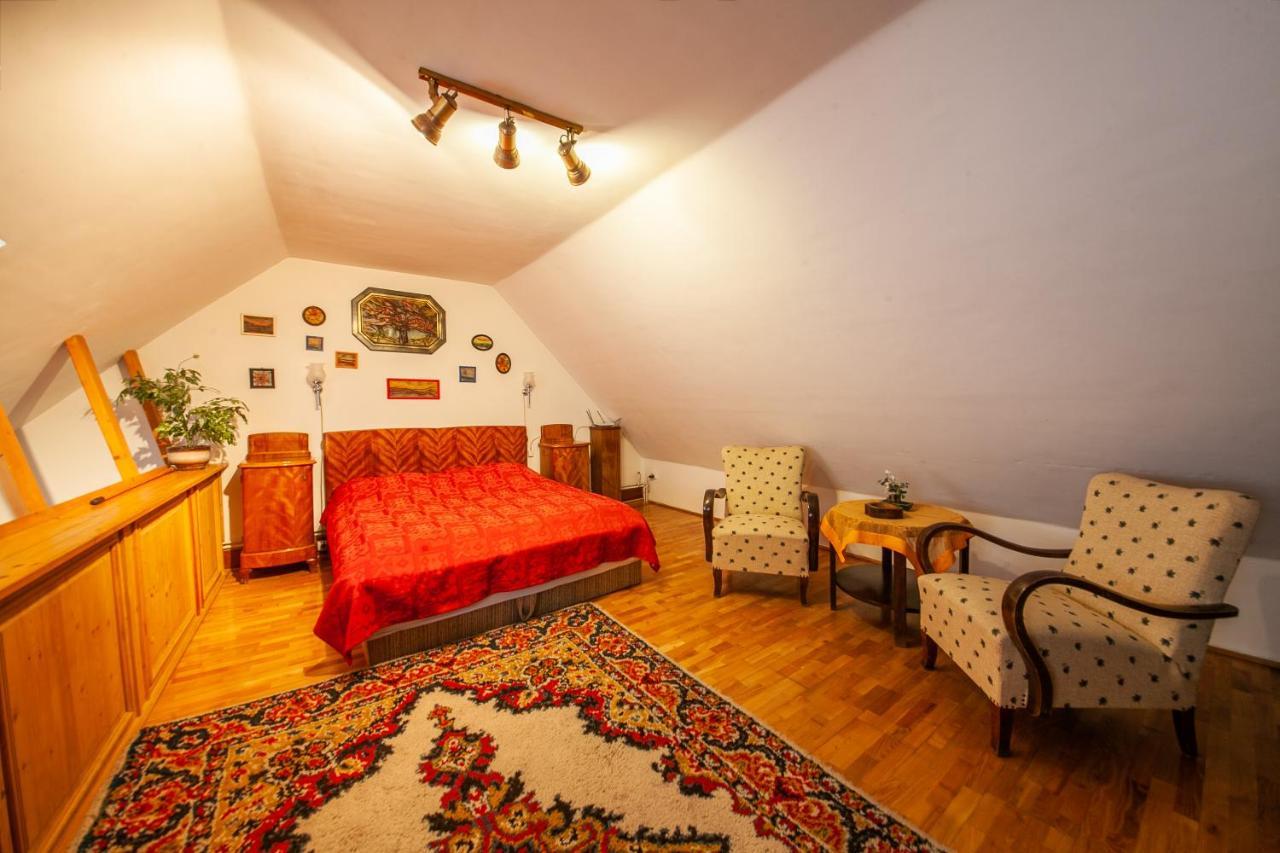 Sziget Vendeghaz * Koszeg