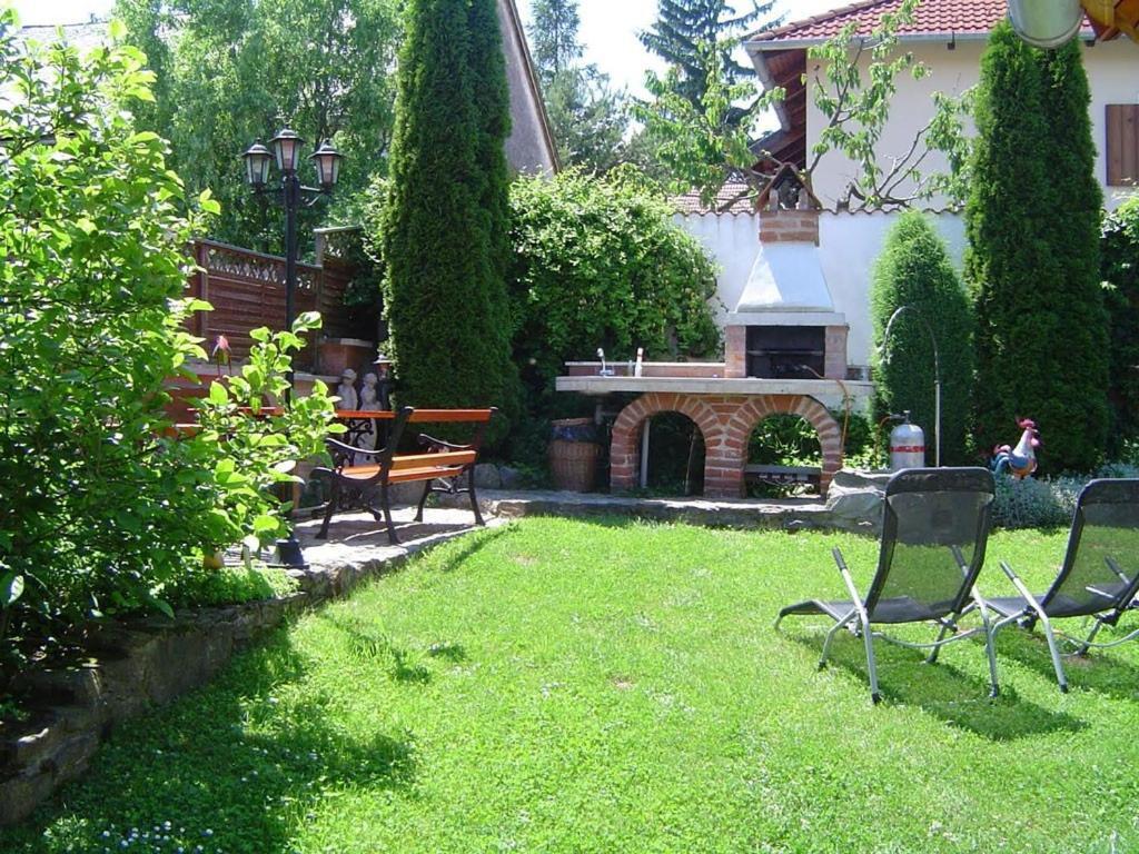 Sziget Vendeghaz Apartment *
